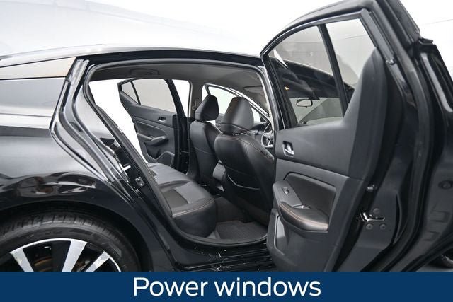 Used 2022 Nissan Altima 2.5 SR AWD/4WD image 13