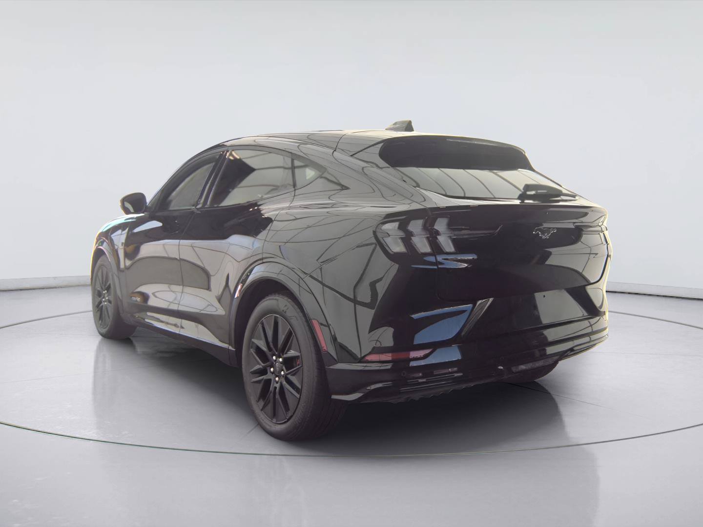 Certified 2025 Ford Mustang Mach-E Premium w/ Sport Appearance Package AWD/4WD image 4