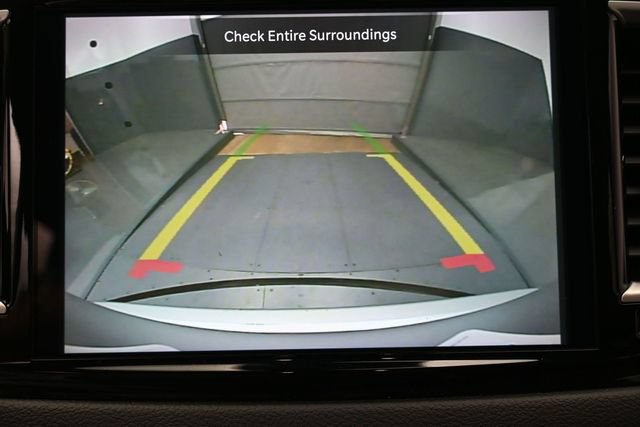 Used 2024 Chrysler Pacifica Touring-L FWD image 21