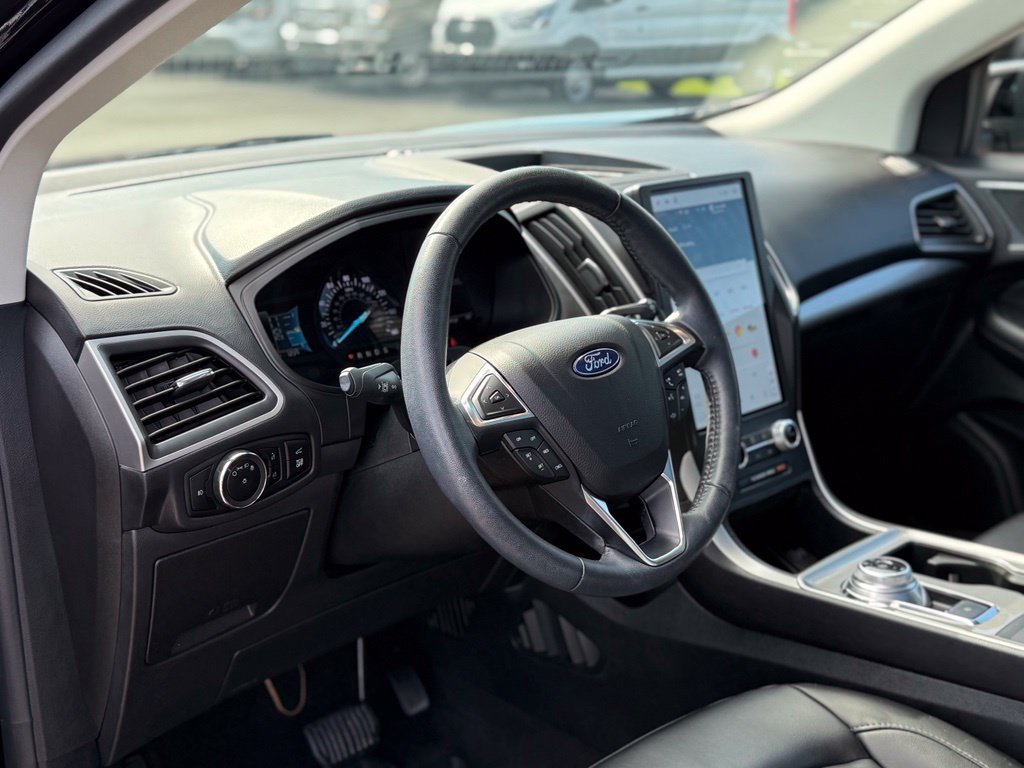 Certified 2024 Ford Edge SEL w/ Convenience Package AWD/4WD image 13