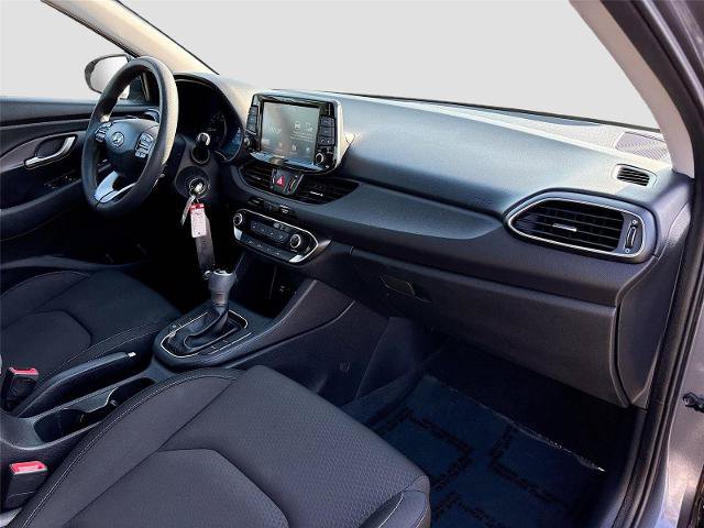 Used 2018 Hyundai Elantra GT FWD image 28