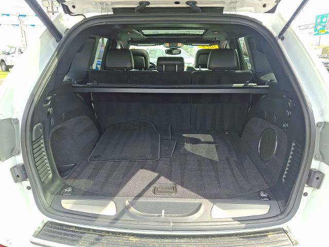 Used 2019 Jeep Grand Cherokee Overland image 32