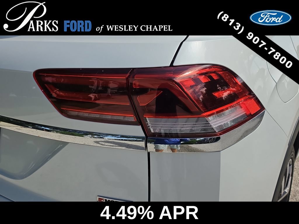 Used 2022 Volkswagen Atlas Cross Sport SEL Premium R-Line AWD/4WD image 8