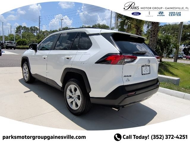 Used 2021 Toyota RAV4 LE FWD image 12