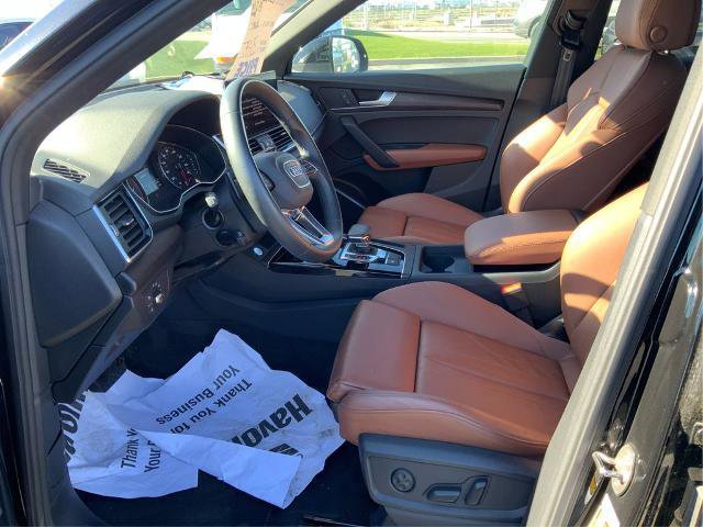 Used 2024 Audi Q5 2.0T Premium w/ Convenience Package image 11