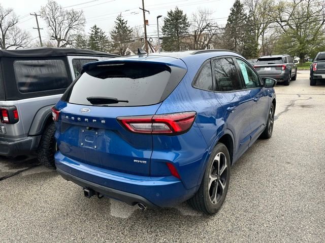 Certified 2023 Ford Escape ST-Line Select w/ Tech Pack #2 image 6
