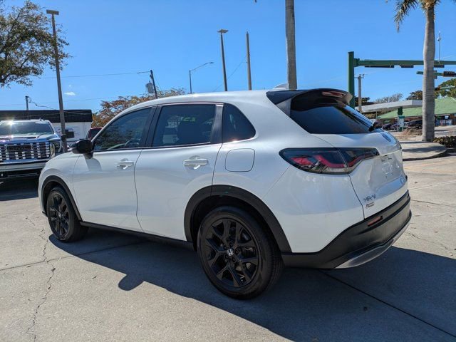 Used 2025 Honda HR-V Sport image 6