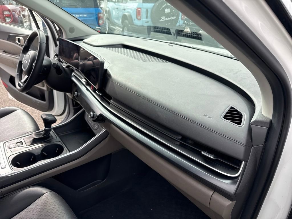Used 2025 Kia Carnival LXS image 36