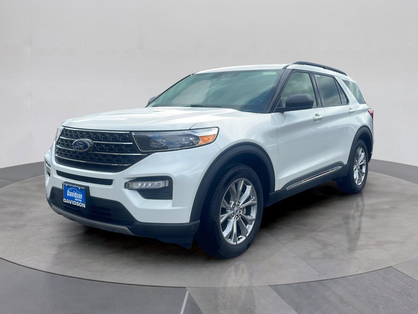Certified 2023 Ford Explorer XLT w/ Equipment Group 202A