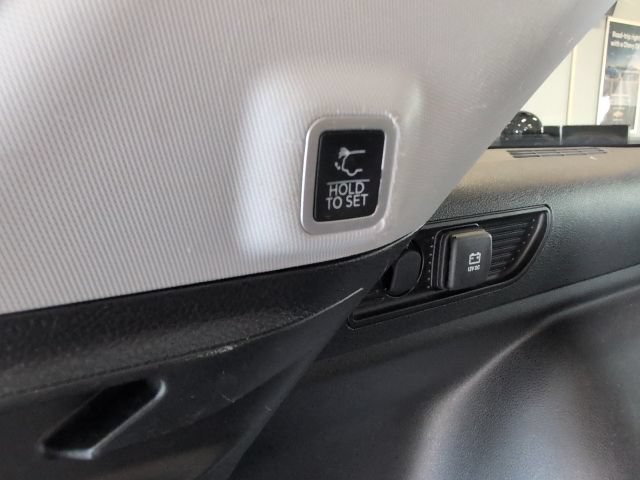 Used 2023 Jeep Grand Cherokee Limited AWD/4WD image 35