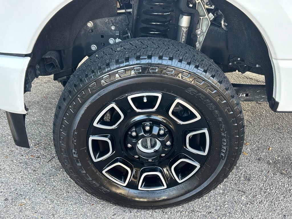 Certified 2024 Ford F250 Platinum w/ FX4 Off-Road Package AWD/4WD image 22