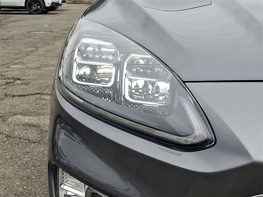 Certified 2022 Ford Escape Titanium w/ Titanium Elite Package image 29