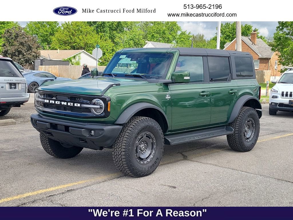 Certified 2025 Ford Bronco Outer Banks w/ Sasquatch Package AWD/4WD image 1