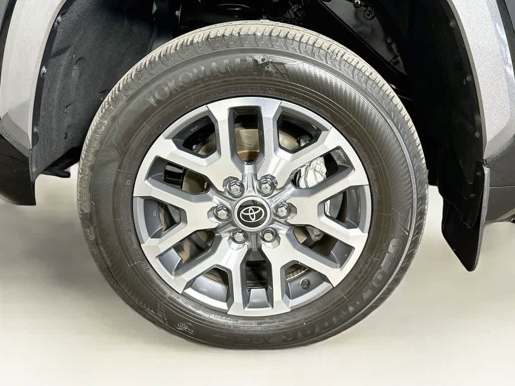 Used 2024 Toyota Tundra 1794 Edition AWD/4WD image 8