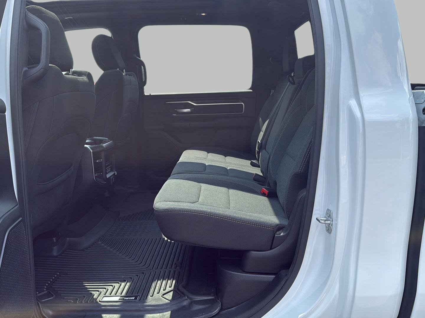 Used 2019 RAM 1500 Big Horn AWD/4WD image 11