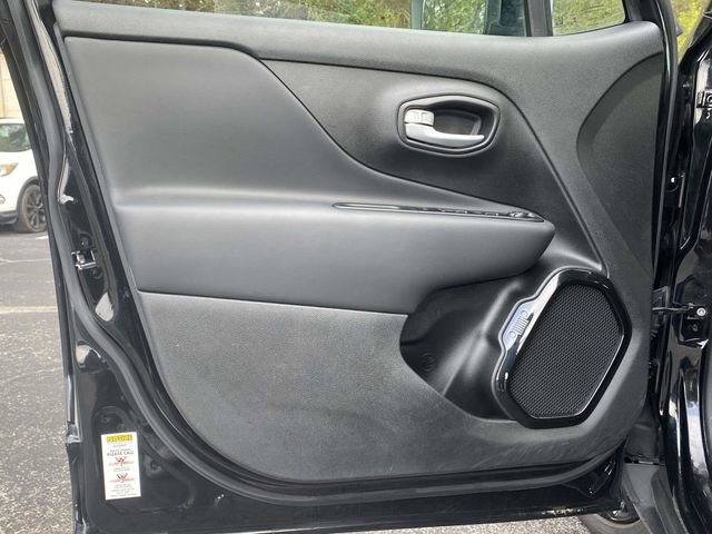 Used 2023 Jeep Renegade Altitude w/ Convenience Group I image 19