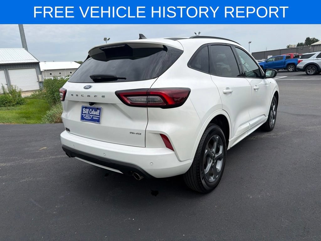 Certified 2023 Ford Escape ST-Line w/ Tech Pack #1 AWD/4WD image 4