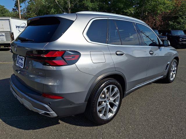 Used 2024 BMW X5 xDrive40i w/ Premium Package AWD/4WD image 6