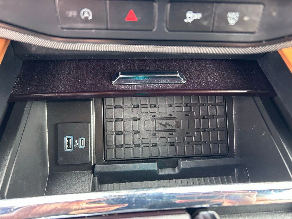 Certified 2022 Ford Expedition Max Platinum image 32