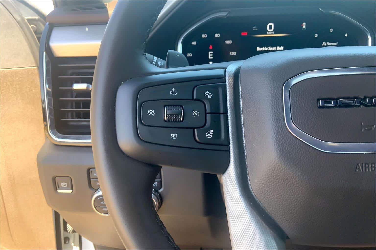 Used 2024 GMC Sierra 1500 Denali w/ Technology Package AWD/4WD image 24