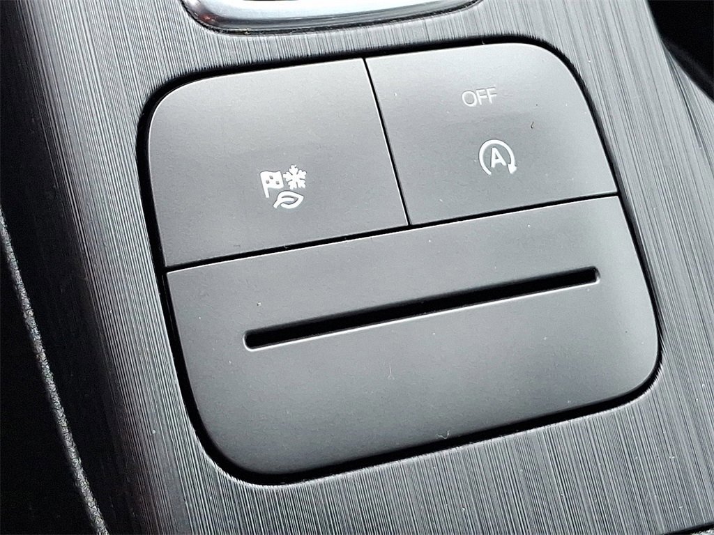 Certified 2022 Ford Escape SE w/ Convenience Package image 24