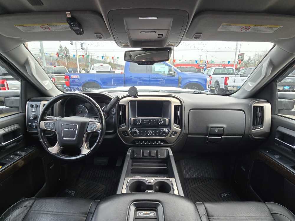 Used 2019 GMC Sierra 3500 Denali w/ Duramax Plus Package image 16