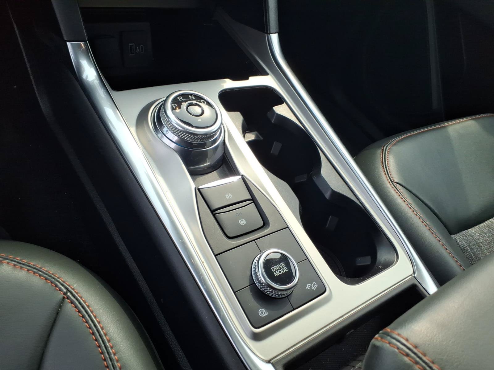 Certified 2022 Ford Explorer Timberline w/ Timberline Technology Package AWD/4WD image 10