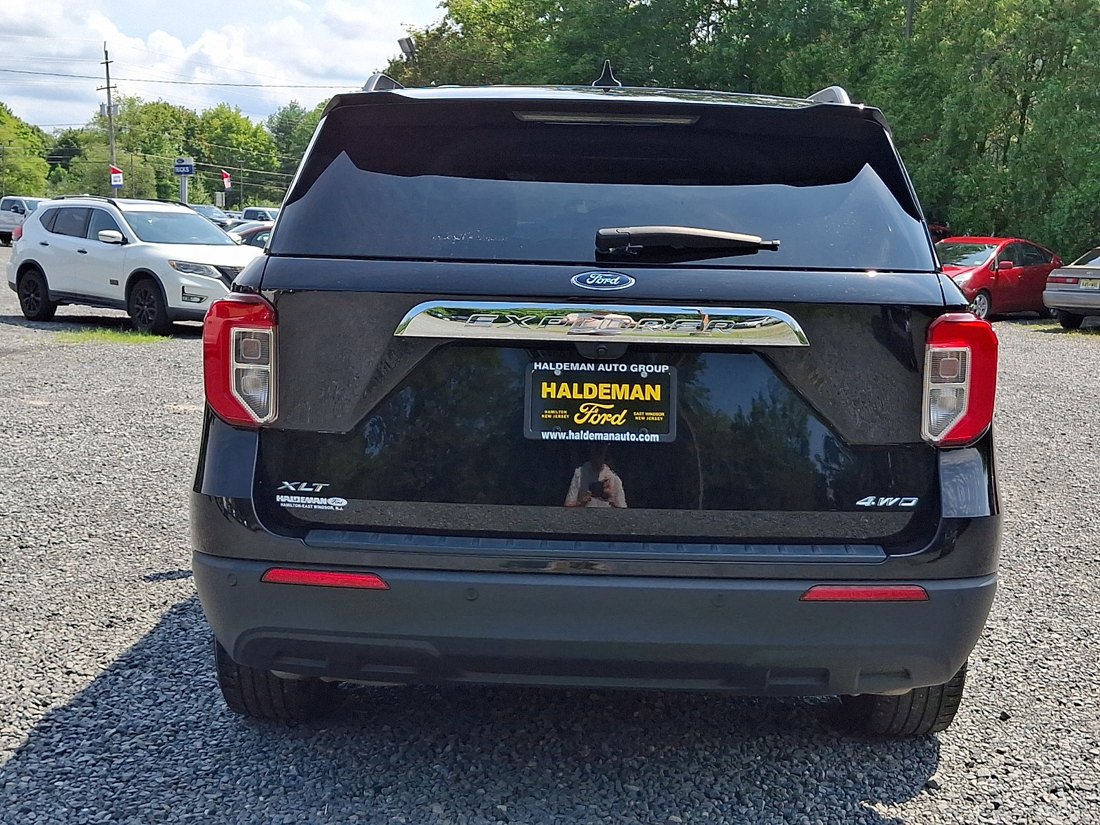 Certified 2023 Ford Explorer XLT AWD/4WD image 6
