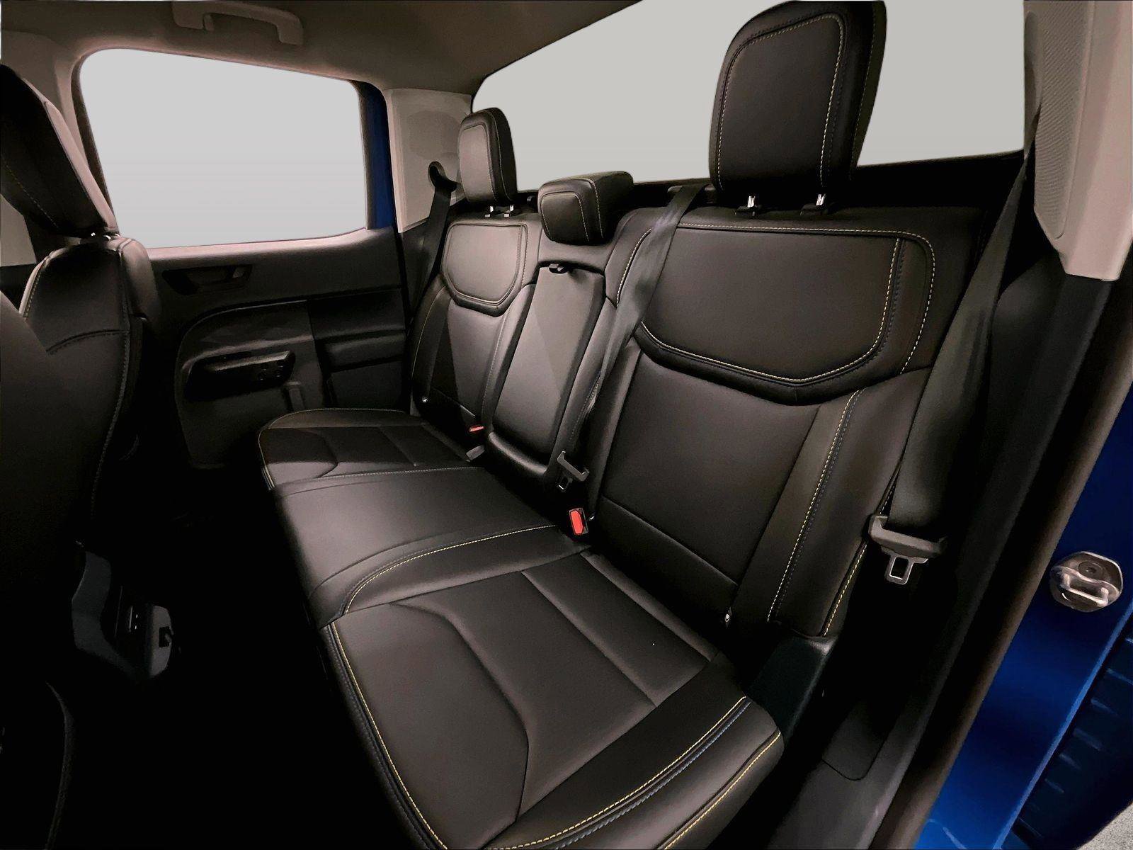 Certified 2025 Ford Maverick Lobo AWD/4WD image 25