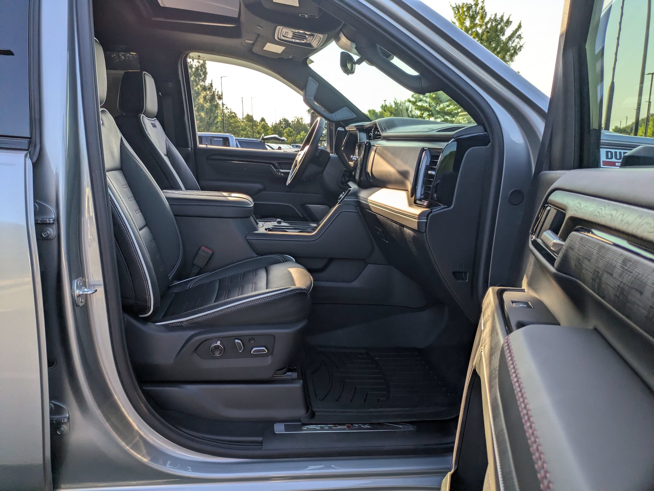 Used 2026 GMC Sierra 2500 AT4X AWD/4WD image 42