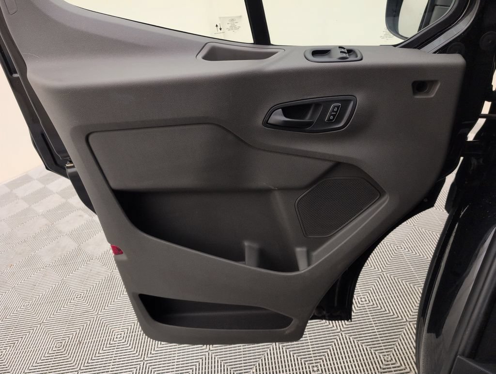 Certified 2024 Ford Transit 350 XLT RWD image 33