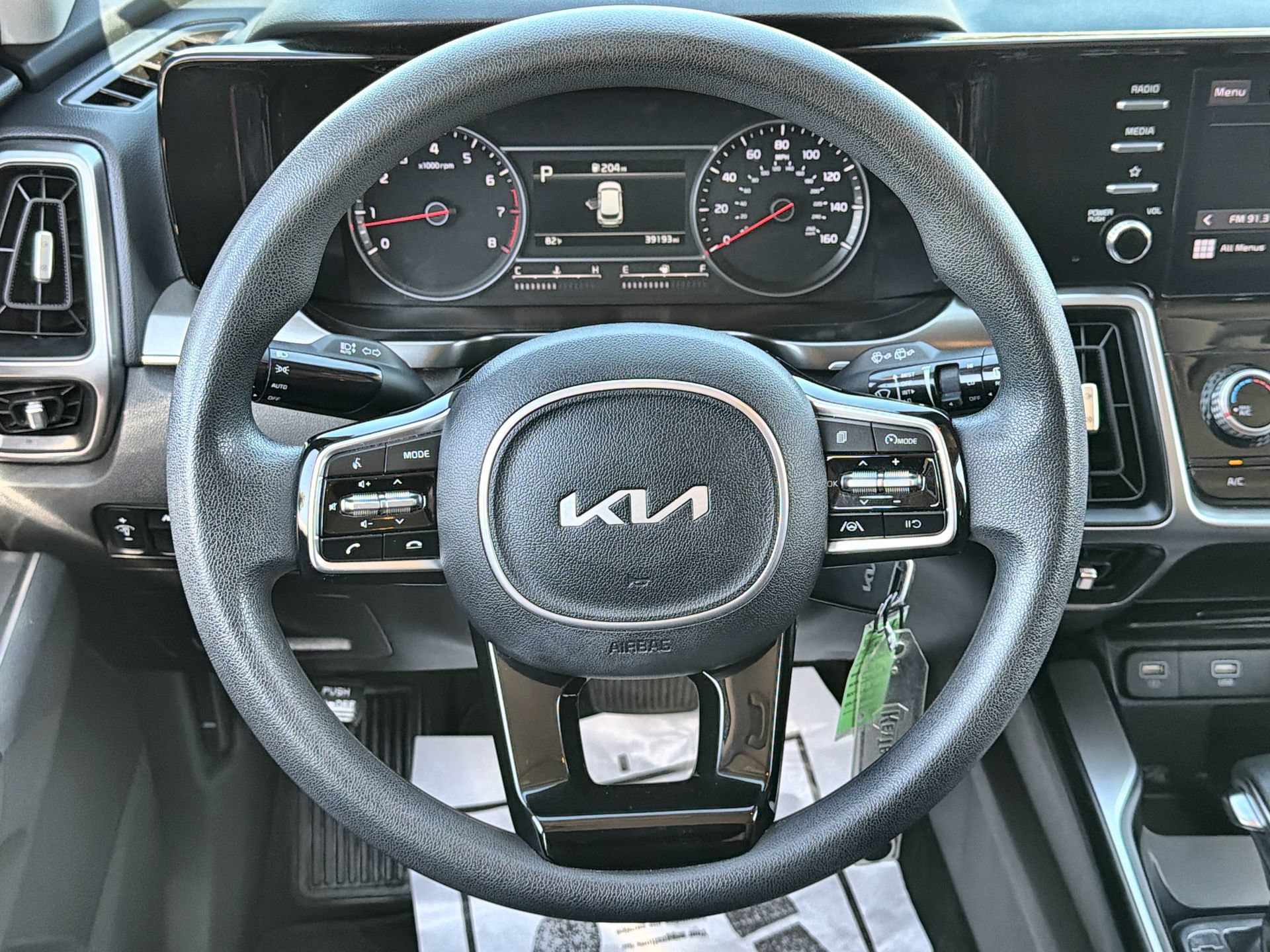 Used 2023 Kia Sorento LX FWD image 14