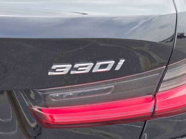 Used 2021 BMW 330i Sedan w/ Convenience Package RWD image 16