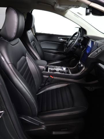 Certified 2023 Ford Edge SEL w/ Convenience Package AWD/4WD image 8