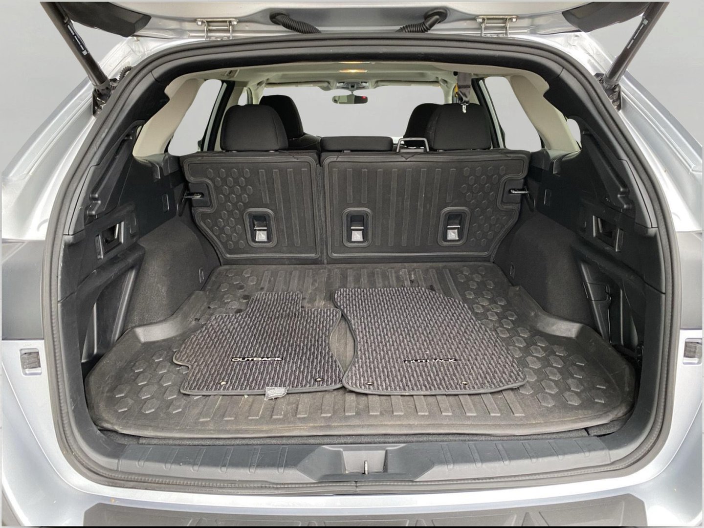 Used 2022 Subaru Outback Premium AWD/4WD image 9