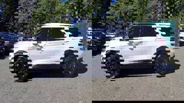 Certified 2022 Ford Explorer Timberline image 3