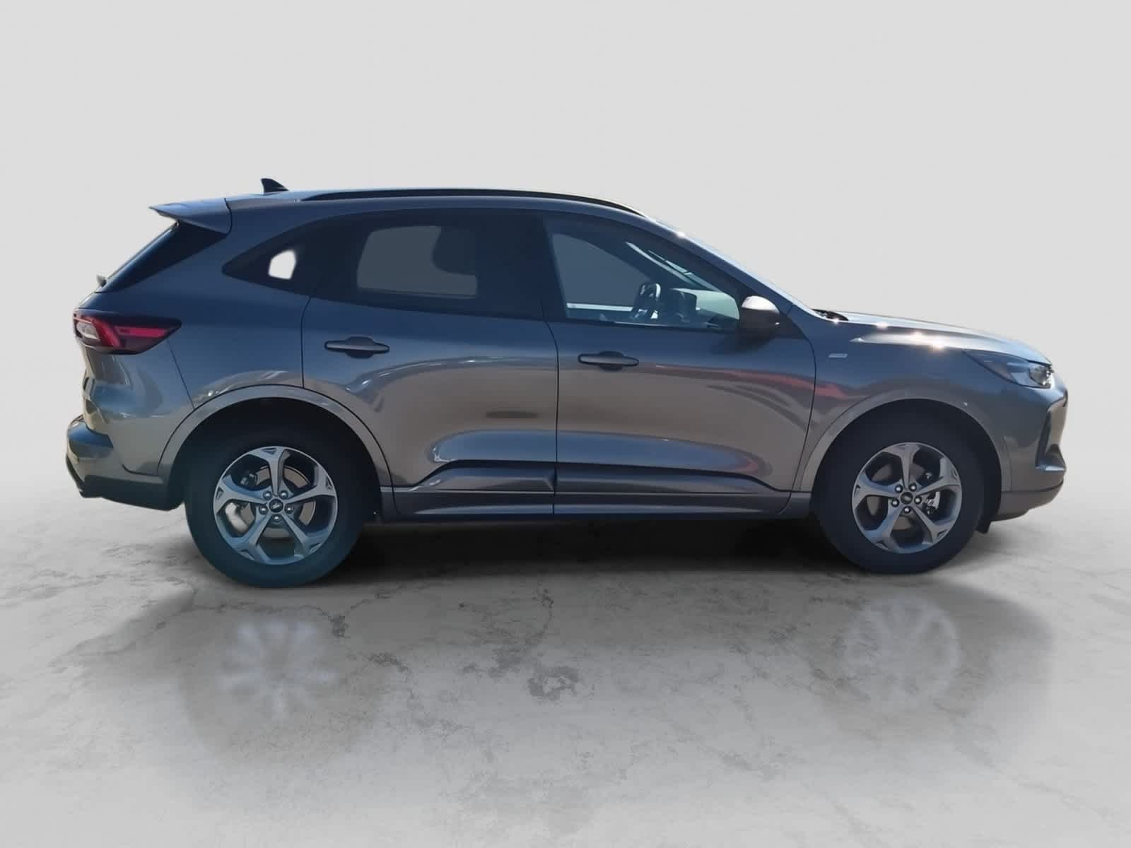 Certified 2023 Ford Escape ST-Line w/ Tech Pack #1 AWD/4WD image 9