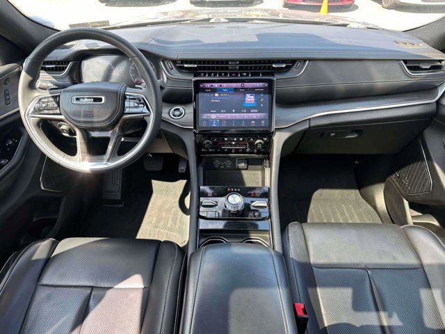 Used 2023 Jeep Grand Cherokee Overland w/ Luxury Tech Group IV image 13