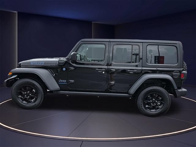 Used 2023 Jeep Wrangler Unlimited w/ Cold Weather Group AWD/4WD image 7