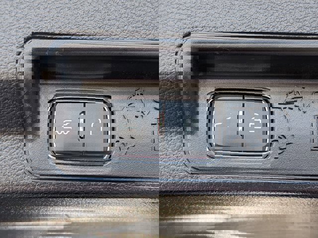 Certified 2020 Ford Explorer XLT w/ Comfort Package image 35