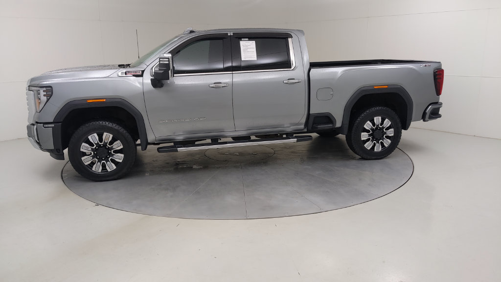 Used 2024 GMC Sierra 2500 Denali w/ Technology Package AWD/4WD image 19