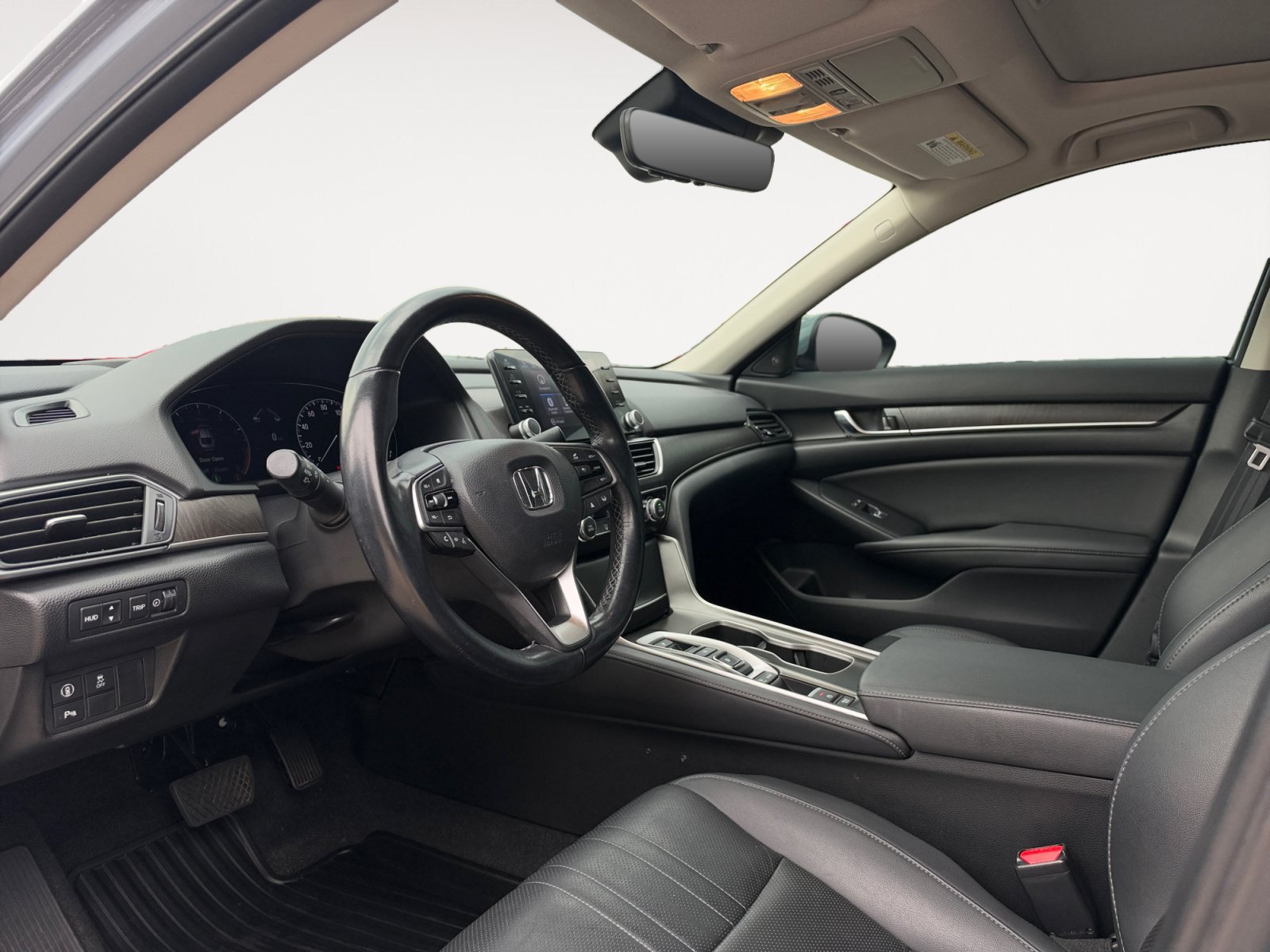 Used 2021 Honda Accord Touring image 9