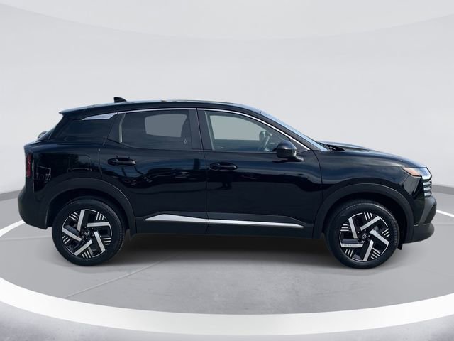 Used 2025 Nissan Kicks SV FWD image 4