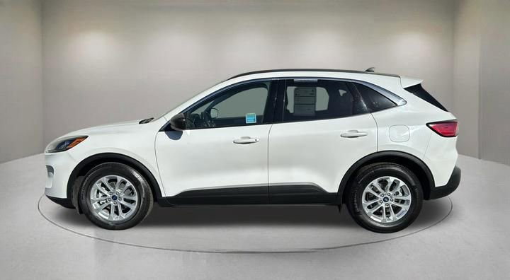 Certified 2022 Ford Escape SE FWD image 5