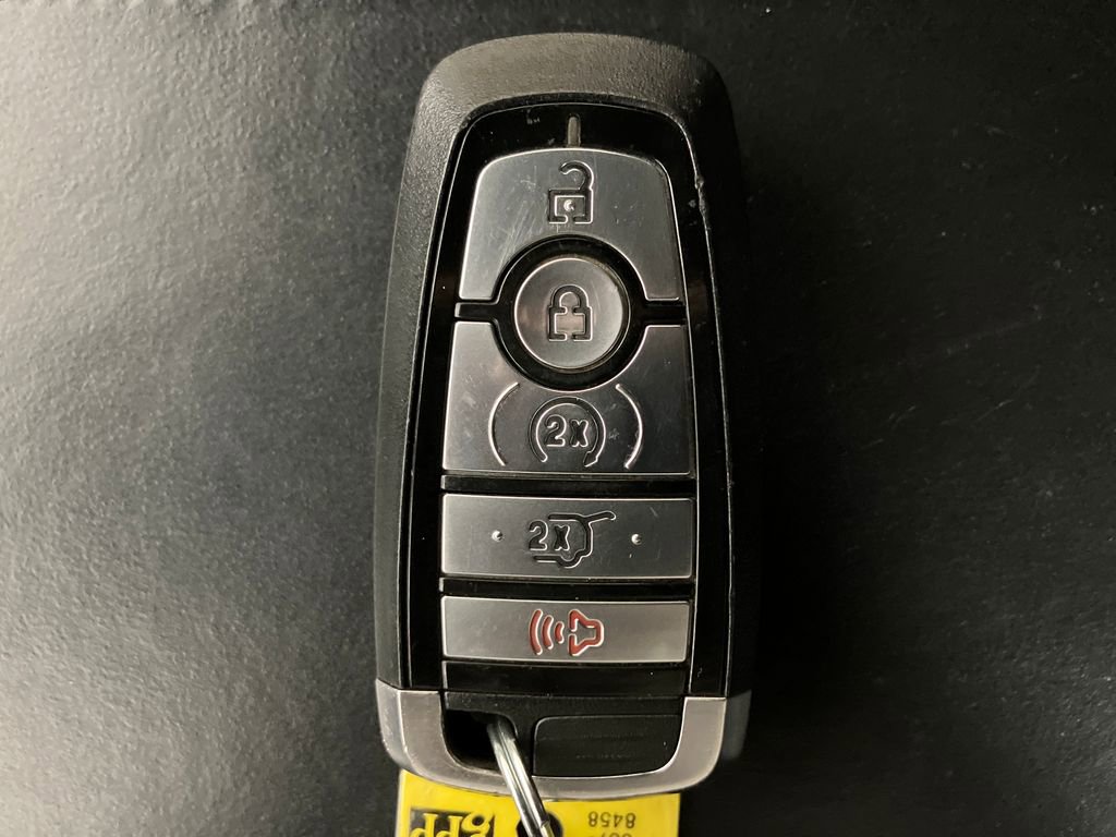 Certified 2020 Ford Explorer Platinum w/ Premium Technology Package image 34