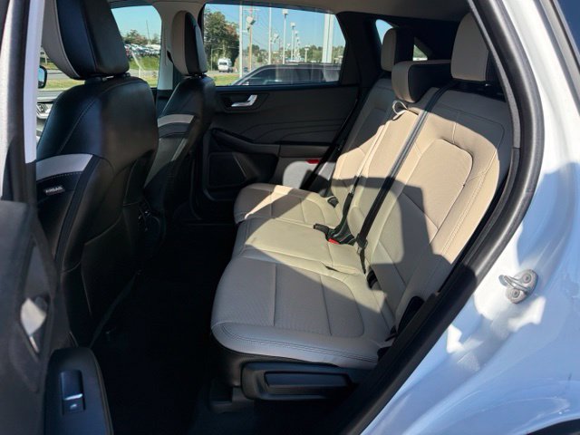 Certified 2022 Ford Escape SEL FWD image 10