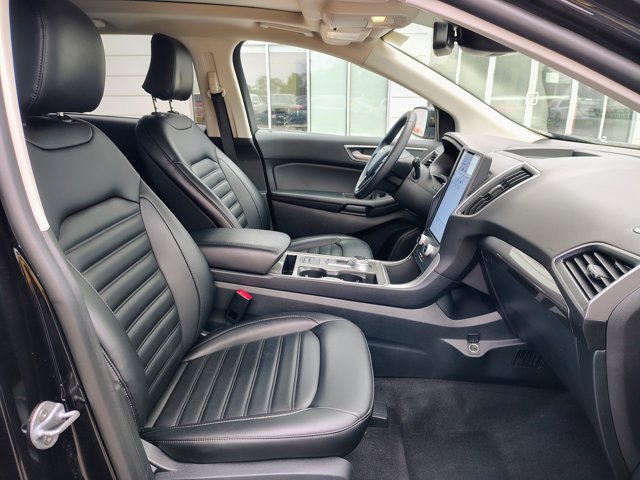 Certified 2024 Ford Edge SEL w/ Convenience Package AWD/4WD image 16