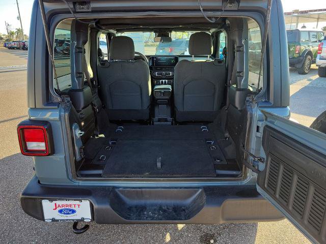 Used 2024 Jeep Wrangler Sport S image 10