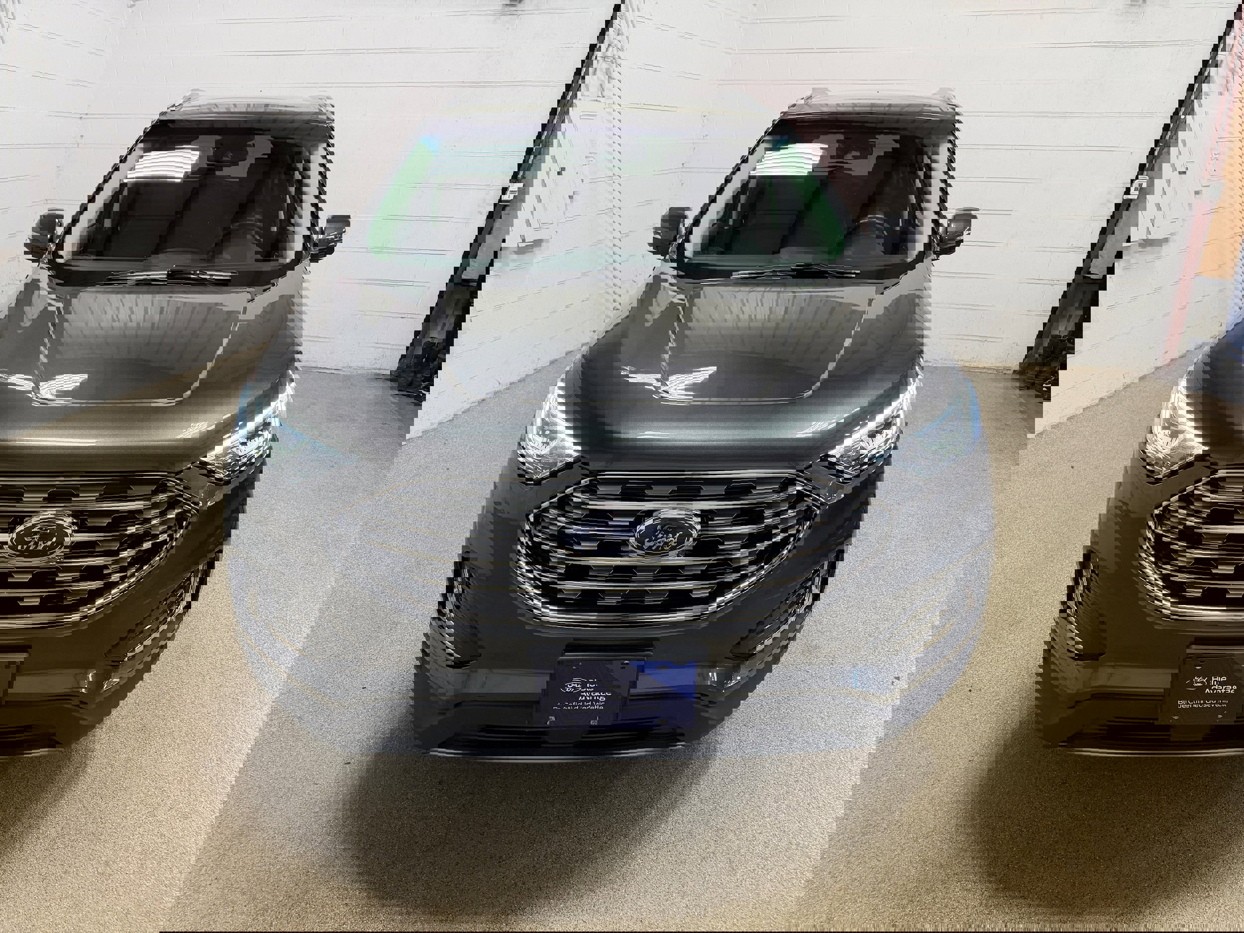 Certified 2019 Ford Edge Titanium w/ Cold Weather Package AWD/4WD image 27