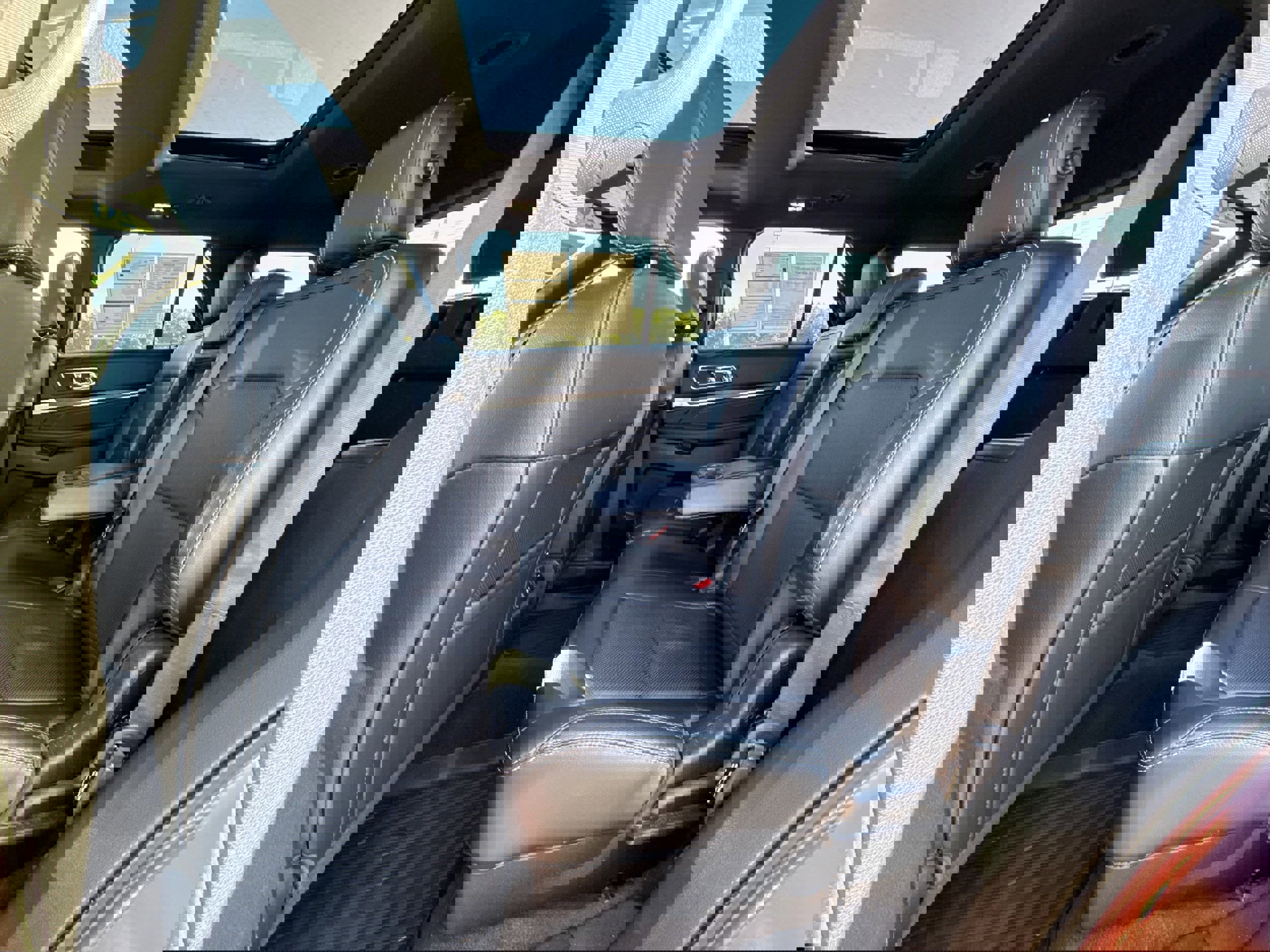 Certified 2018 Ford Explorer Limited w/ Equipment Group 301A image 24